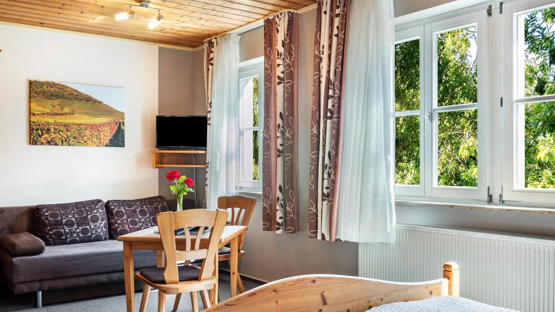 Wein- Und Gaestehaus Lutz Iphofen 0*,
