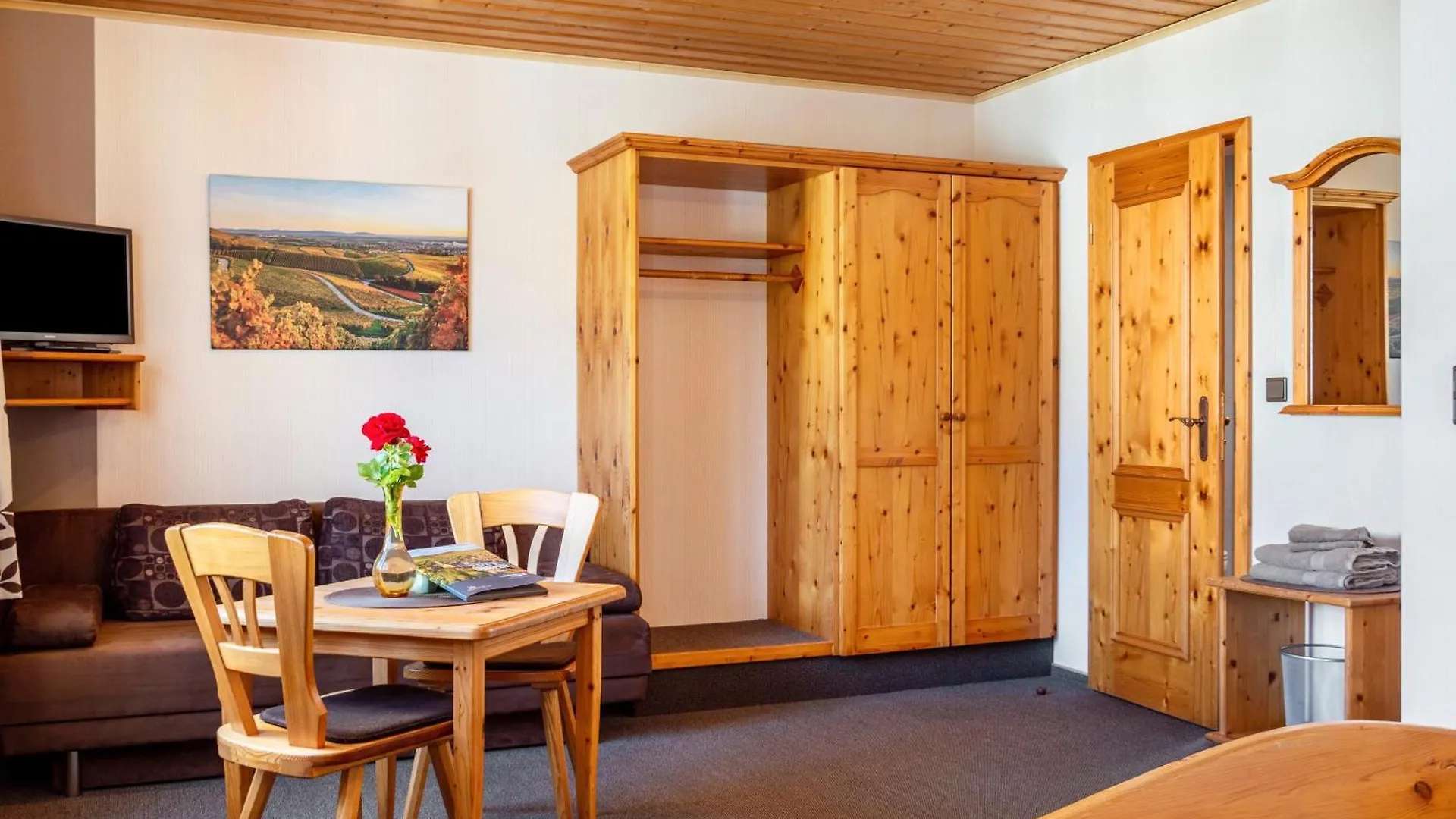 Wein- Und Gaestehaus Lutz Iphofen